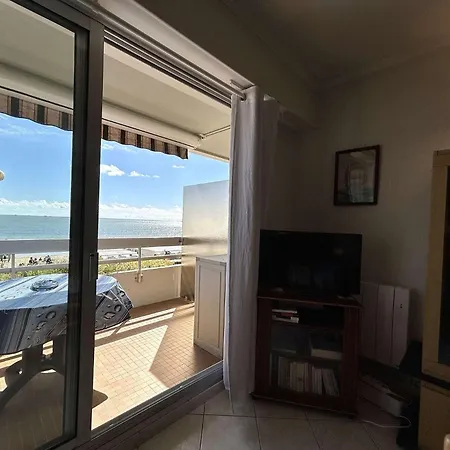 Manureva, - Face - - Lb538-001 La Baule