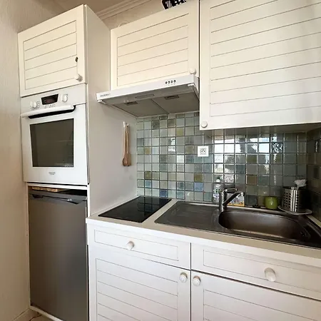 Manureva, - Face - - Lb538-001 דירה *